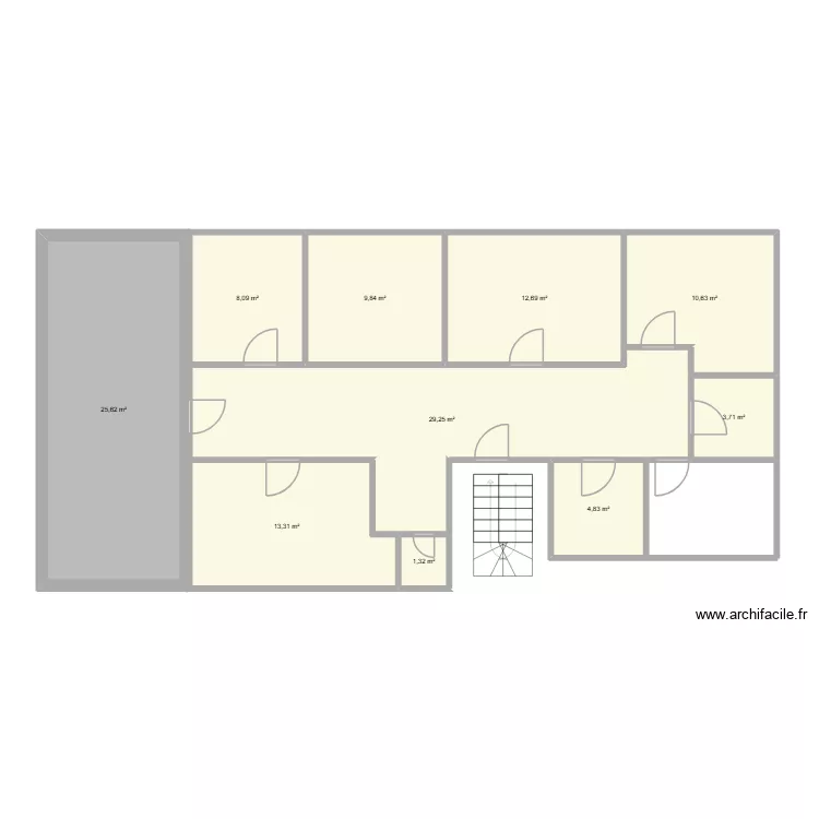 Etage supérieur CS / Réception, RH, Finances Dernière version. Plan de 10 et 119 m² Etage supérieur CS / Réception, RH, Finances Dernière version. Plan de 10 et 119 m²