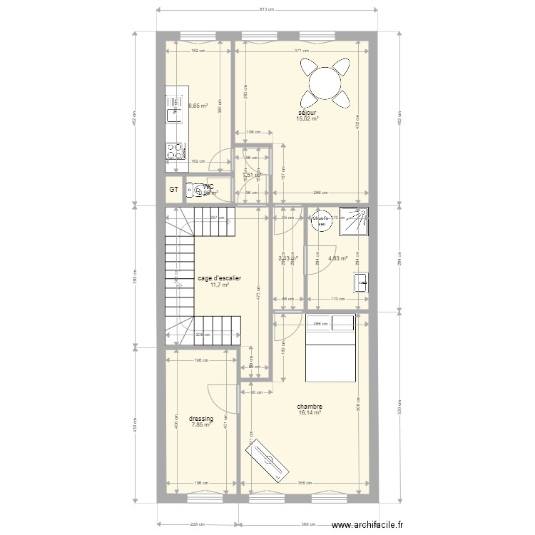 7 palud. Plan de 10 pièces et 67 m2