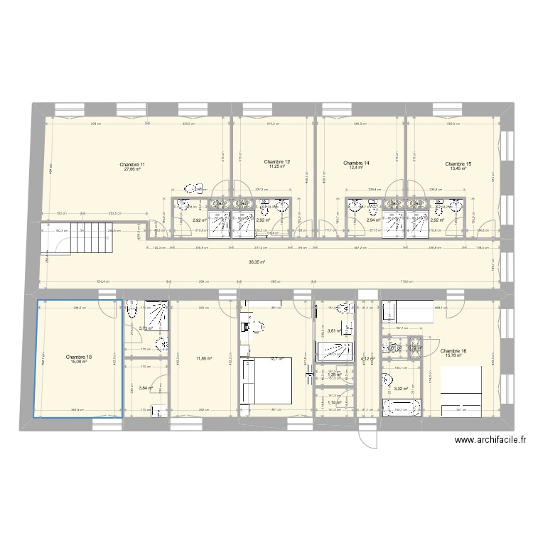 RodinEtageAvecSanitaires Projet5 avec meubles. Plan de 26 pièces et 192 m2