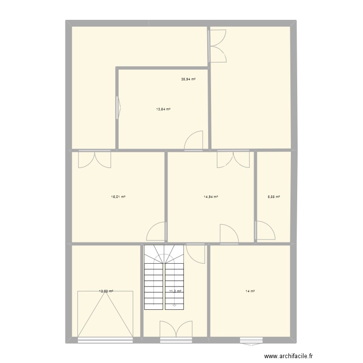 AISSA 1. Plan de 8 pièces et 124 m2