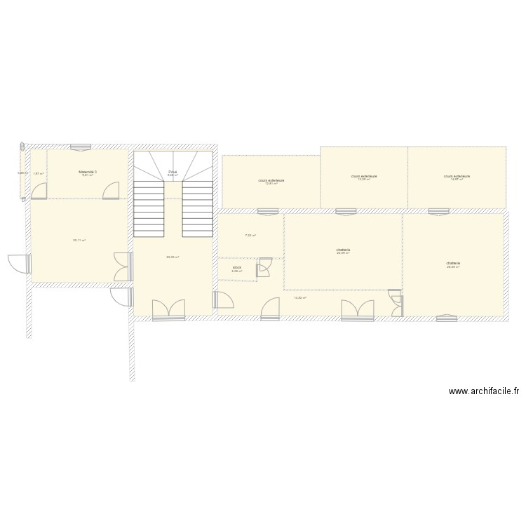 plan rdc elevage. Plan de 14 pièces et 178 m2