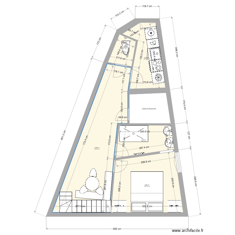 SEINE etage 1 meublé DOUCHE. Plan de 0 pièce et 0 m2