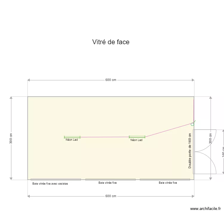 Vitr&eacute; de face porte c&ocirc;t&eacute;. Plan de 
