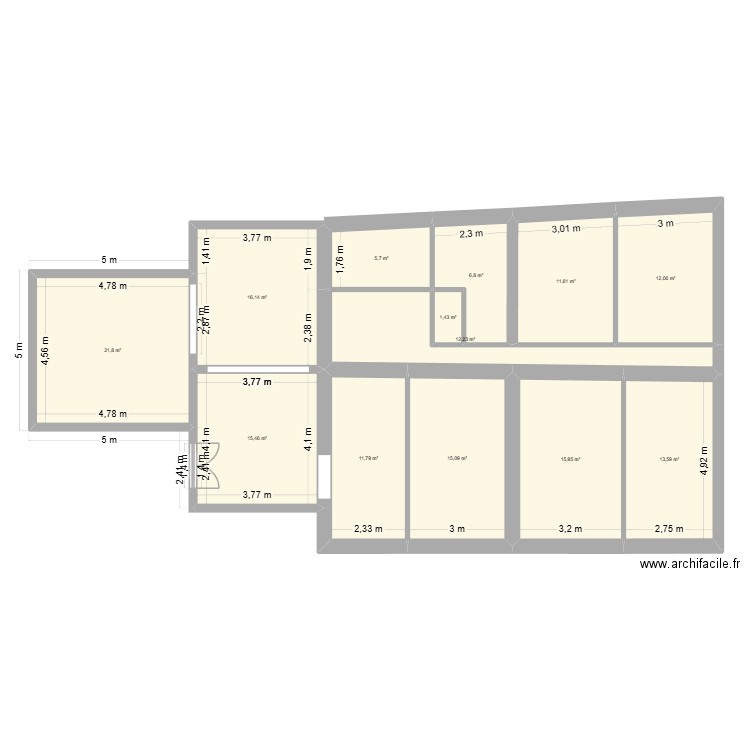 MAISON. Plan de 13 pièces et 160 m2