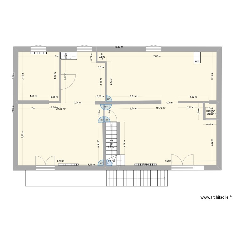 RDC Feillens Coté correctement. Plan de 13 pièces et 179 m2
