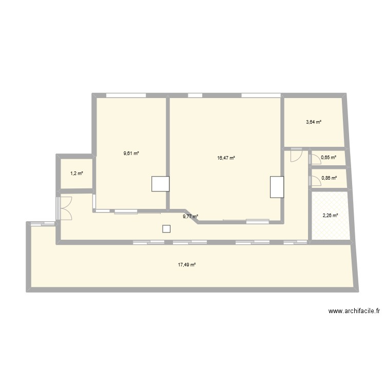 6 - 25. Plan de 9 pièces et 62 m2