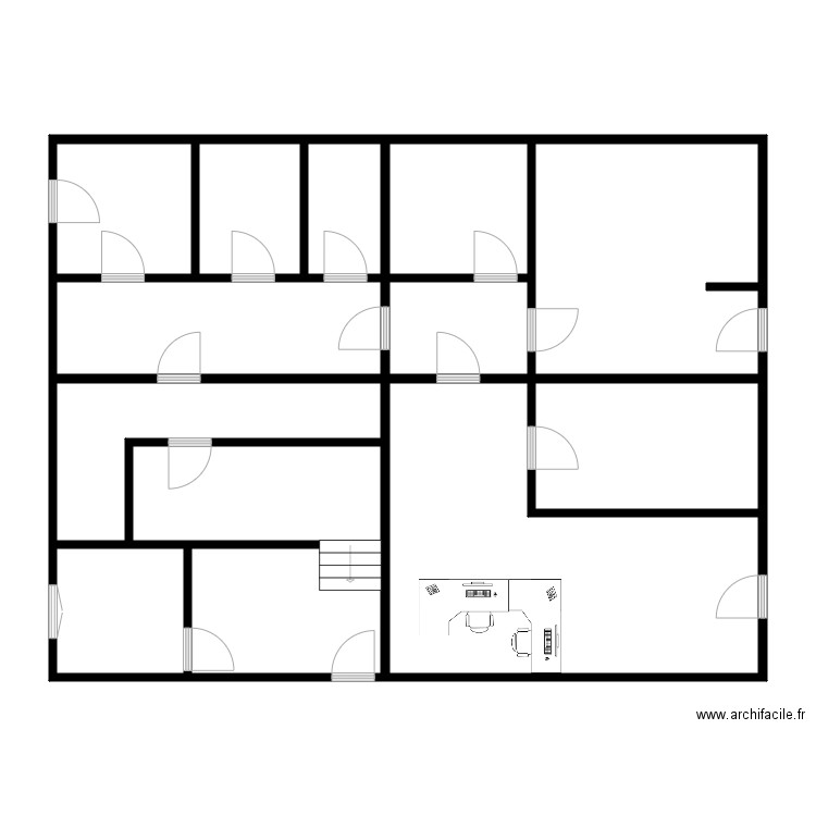 POste de garde Nord. Plan de 13 pièces et 122 m2