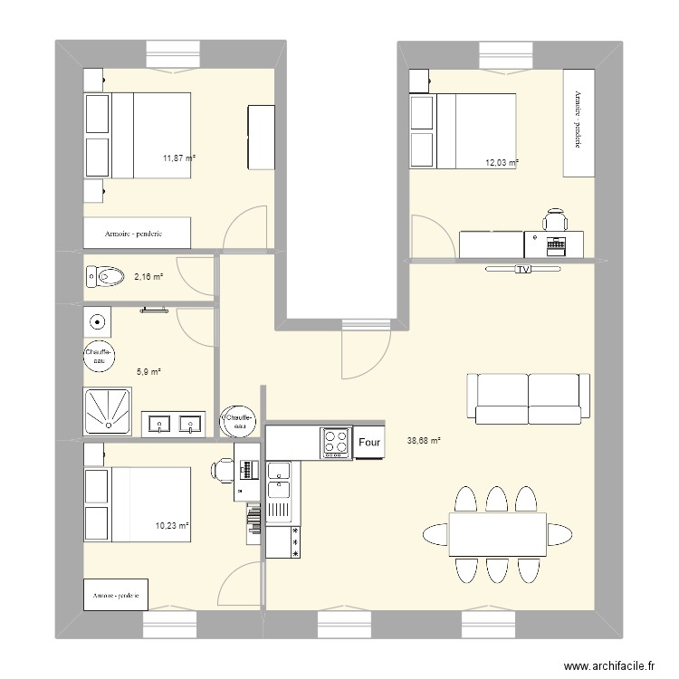 T4 en U. Plan de 6 pièces et 81 m2