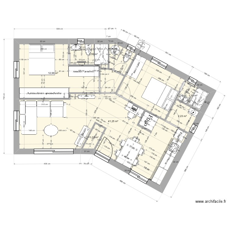 pp EN v 71 M²  wc fenetre. Plan de 7 pièces et 66 m2