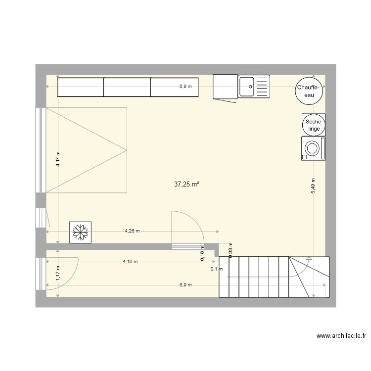 Rez de chaussée garage. Plan de 1 pièce et 37 m2