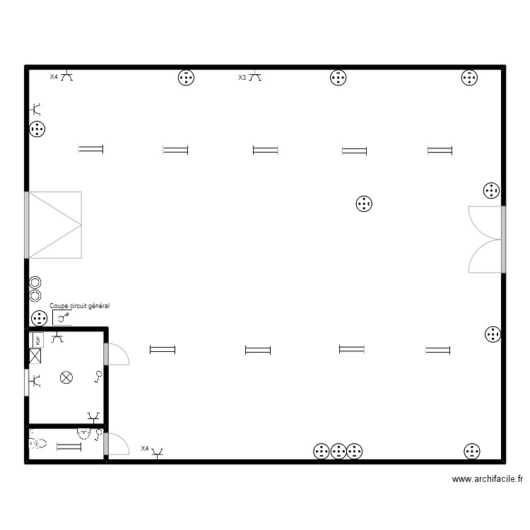 Atelier Luis Camacho. Plan de 3 pièces et 262 m2