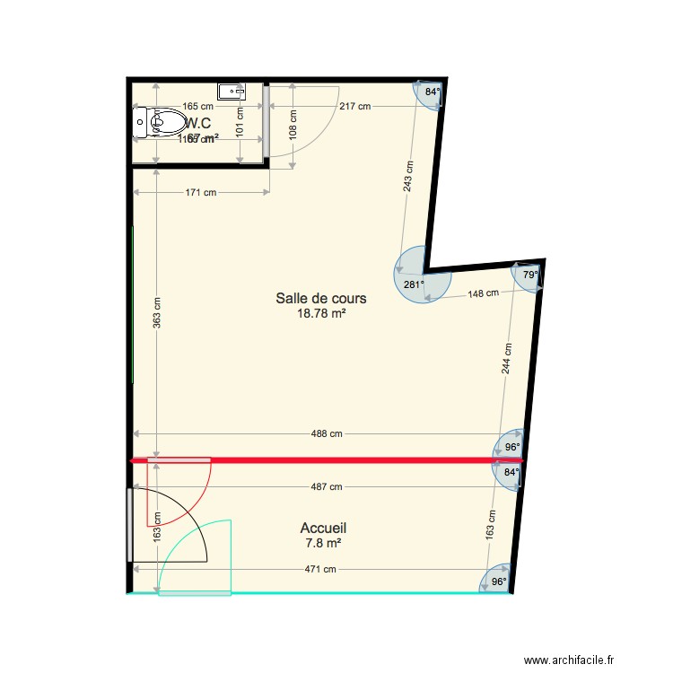 local belle manoeuvre sans meuble. Plan de 0 pièce et 0 m2