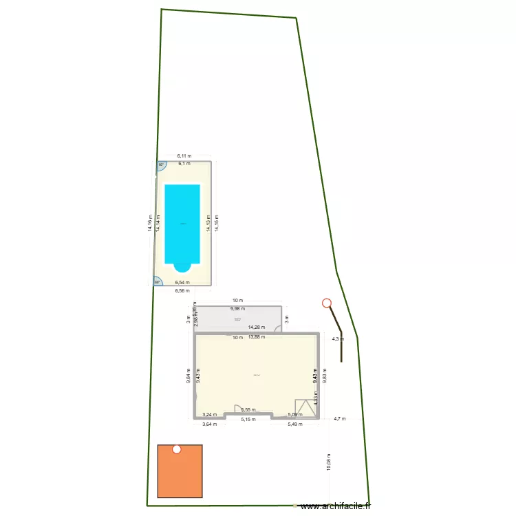 terrain. Plan de 3  et 247 m²