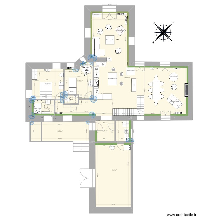 Branceilles 11. Plan de 8 pièces et 176 m2