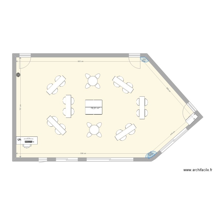 CLASSE TECHNO. Plan de 1 pièce et 77 m2