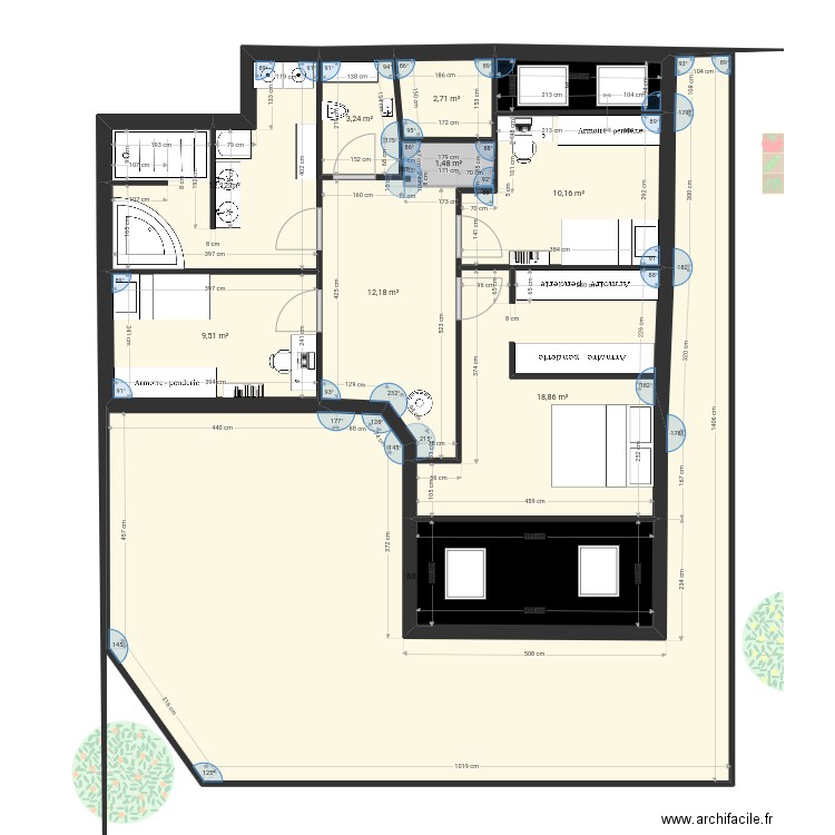 Essai 2. Plan de 16 pièces et 305 m2