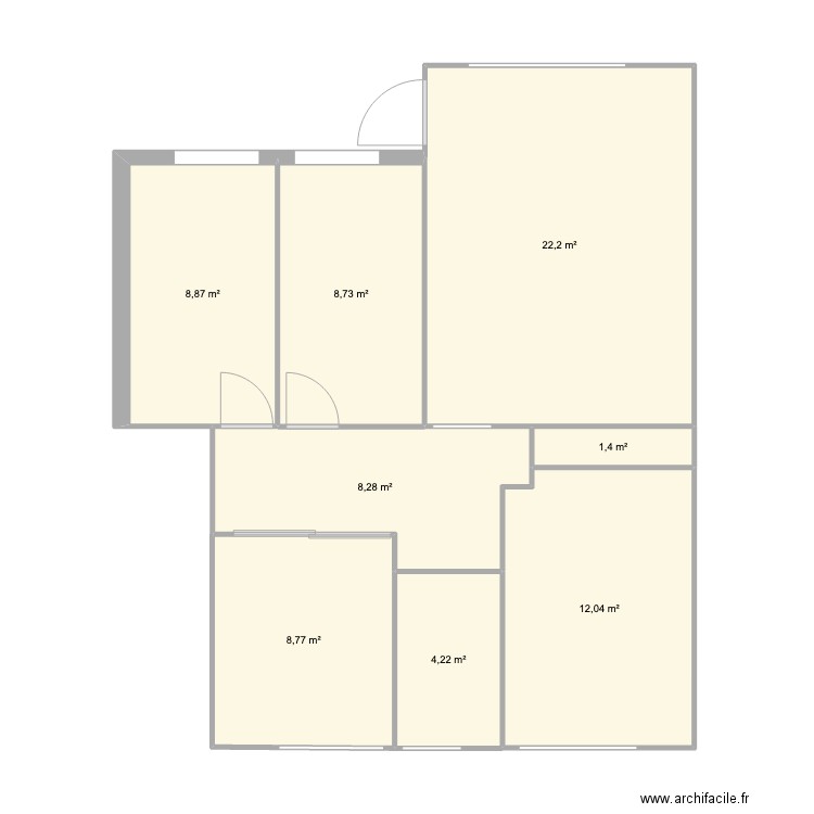 K54. Plan de 8 pièces et 75 m2