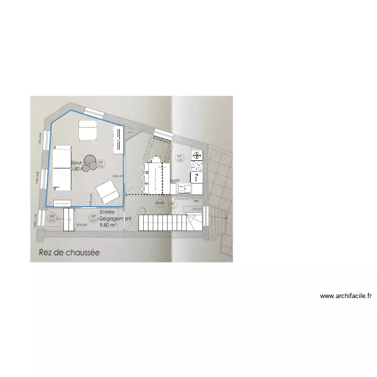 FAMILLE PONROY       RdC V2. Plan de 