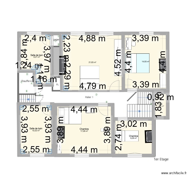 1er etage. Plan de 7 pièces et 82 m2