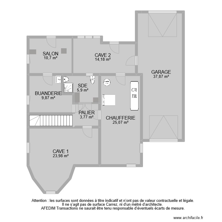 BI 9789 CAVE. Plan de 9 pièces et 135 m2