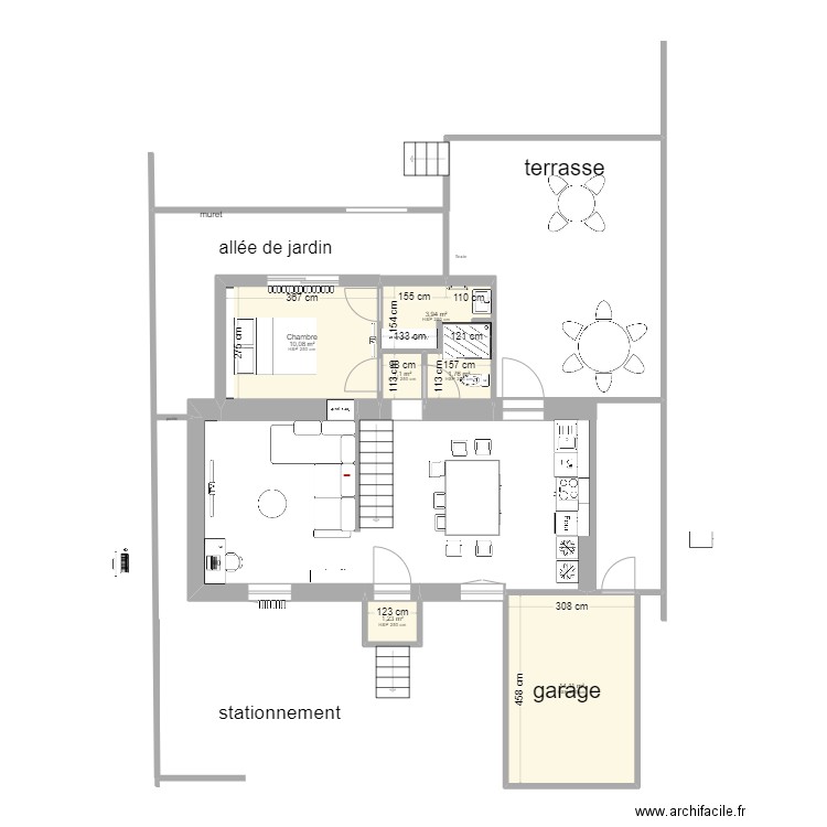 réez de chaussée. Plan de 6 pièces et 32 m2