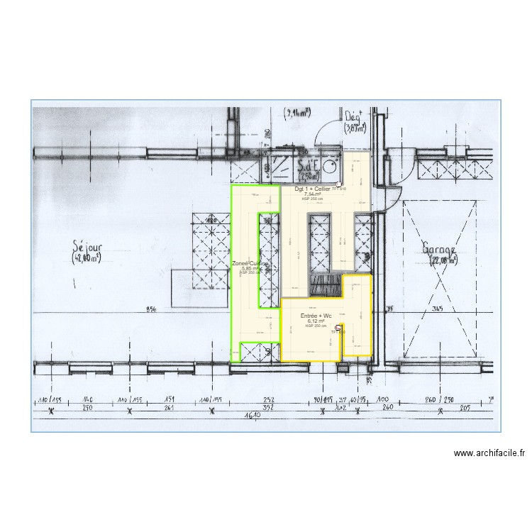 JM MARI  Entrée Dgt Cellier. Plan de 3 pièces et 19 m2