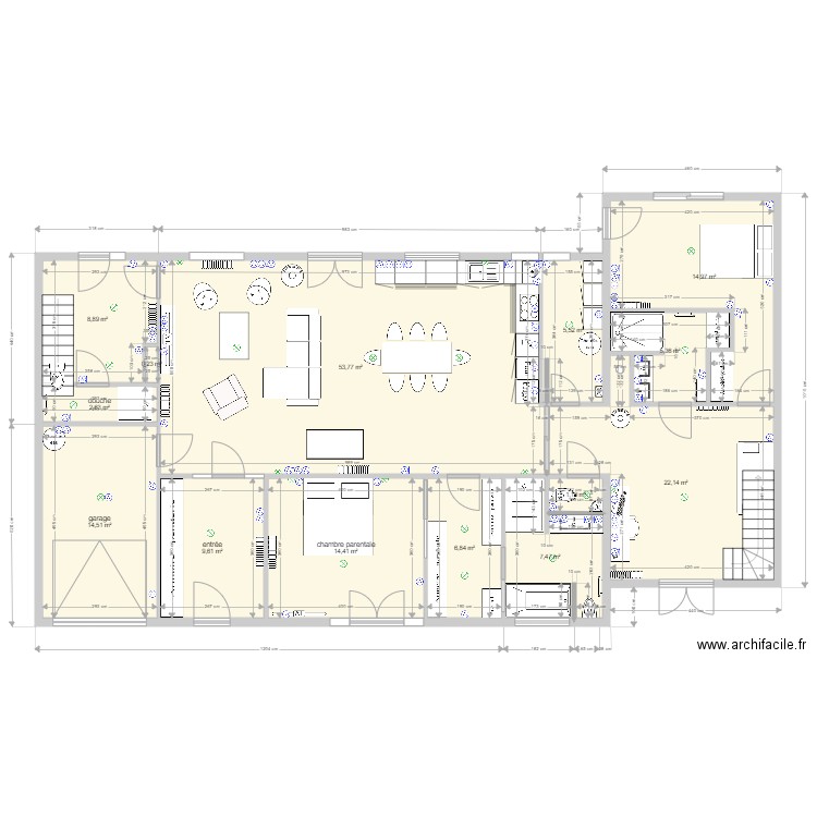 bruz. Plan de 14 pièces et 168 m2