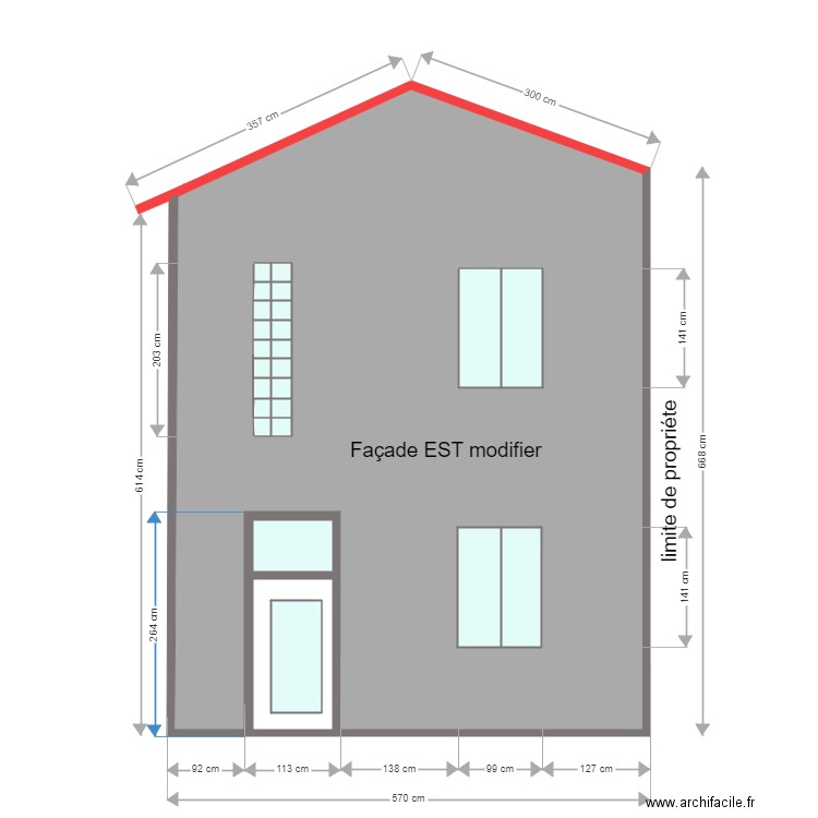 facade est. Plan de 0 pièce et 0 m2