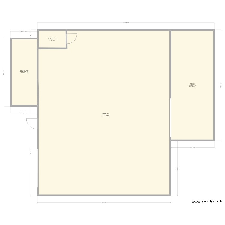 depot sans frigo. Plan de 4 pièces et 229 m2