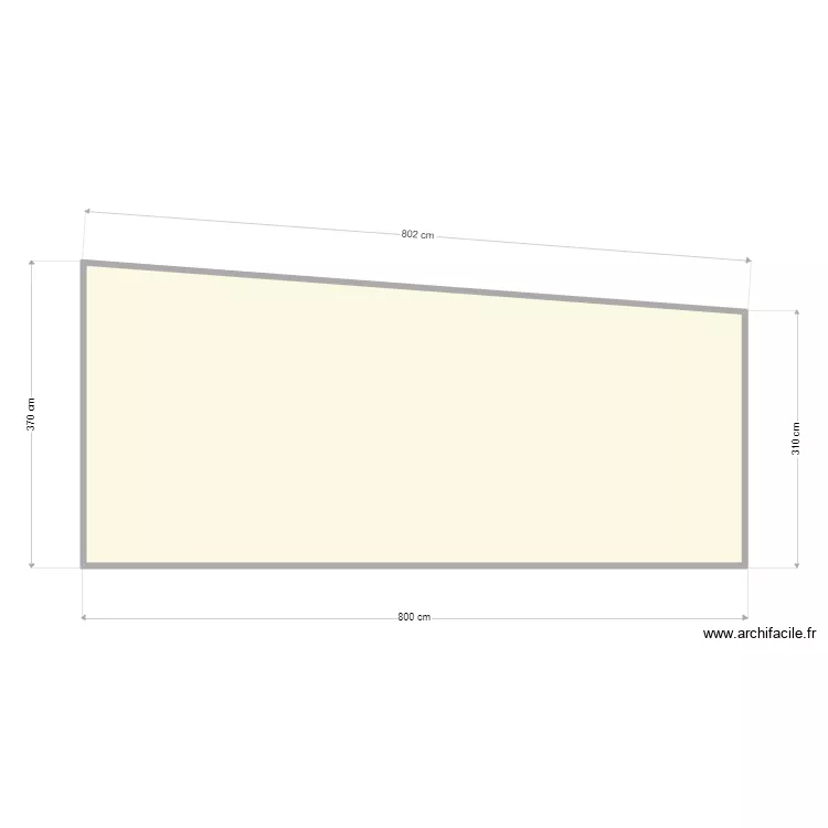 B&acirc;timent fa&ccedil;ade est. Plan de 