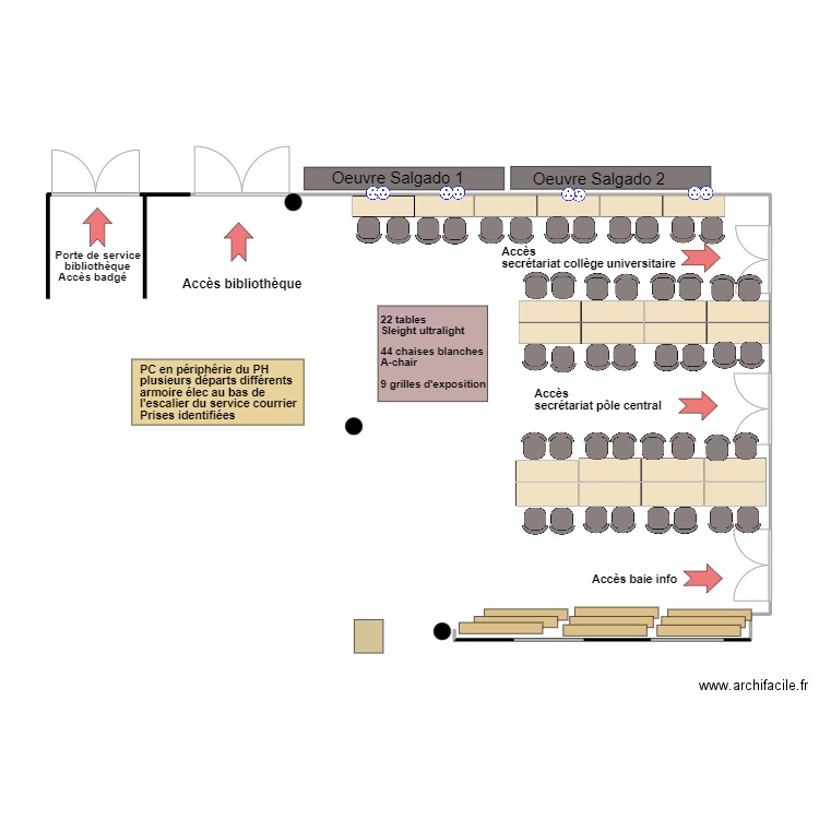 Petit Hall . Plan de 0 pièce et 0 m2