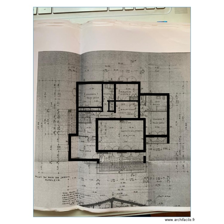 UWE MANDELIEU LA NAPOULE. Plan de 5 pièces et 68 m2