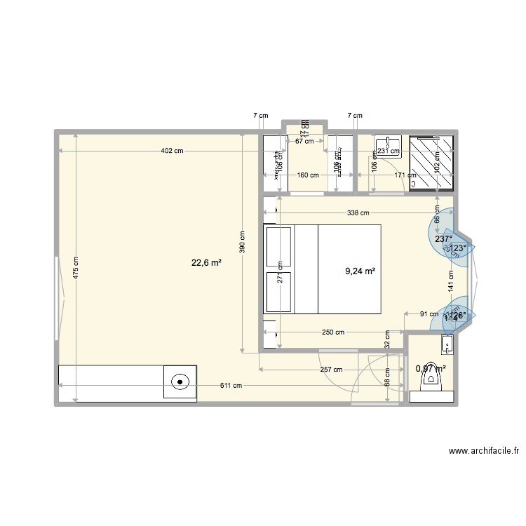 BAC7. Plan de 3 pièces et 33 m2