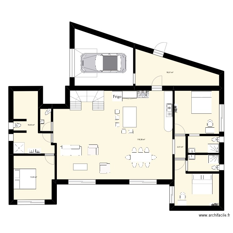 RDC. Plan de 5 pièces et 165 m2