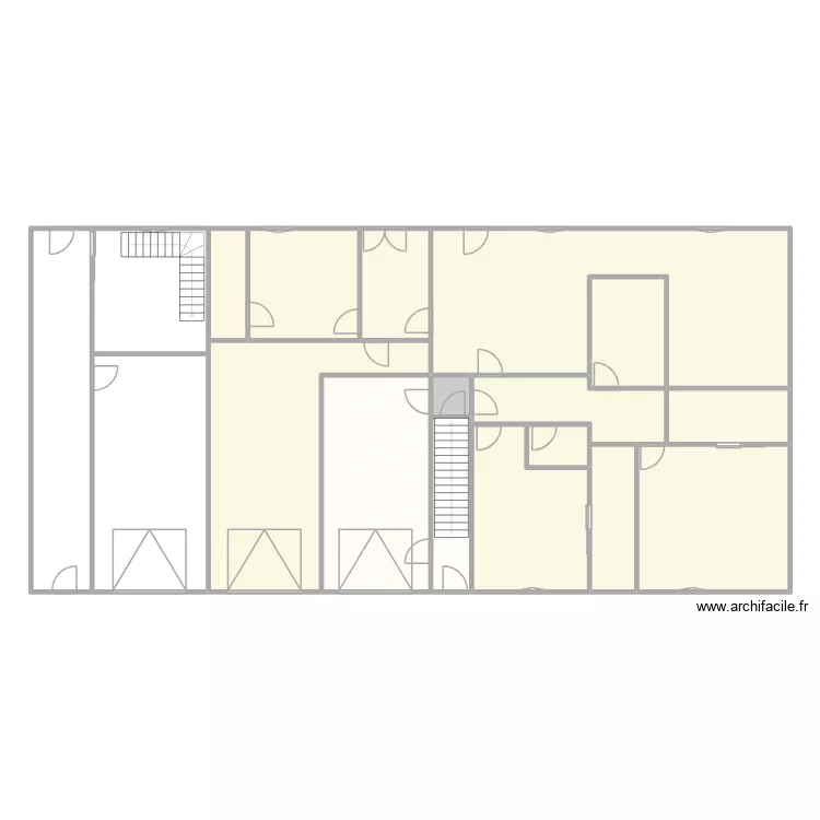 RDC brut sans nom et superficie V1. Plan de 18  et 283 m²