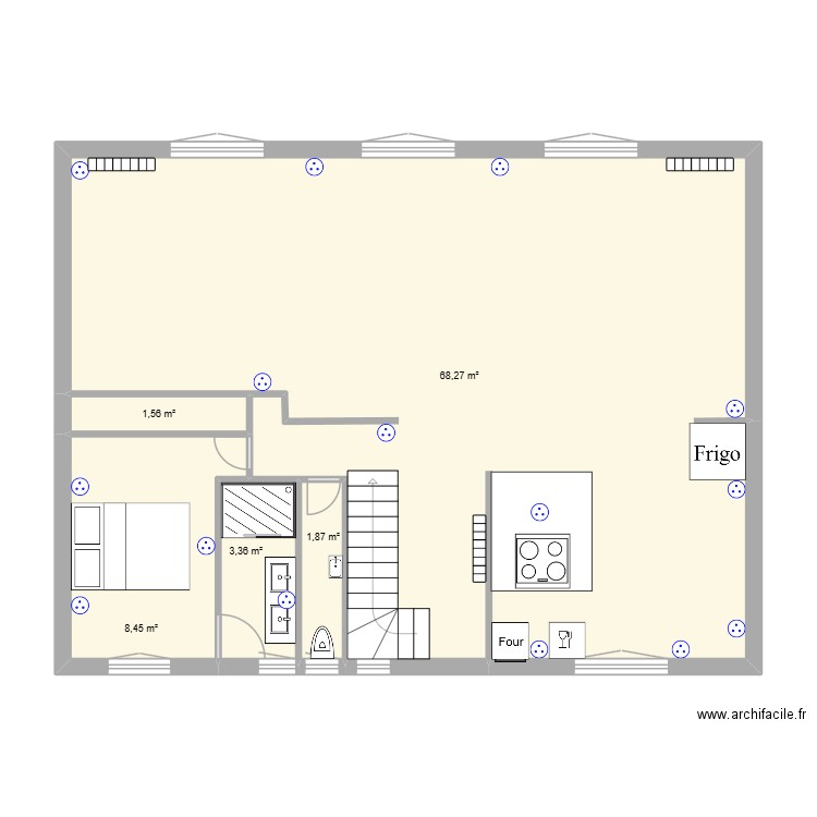RDC. Plan de 5 pièces et 84 m2