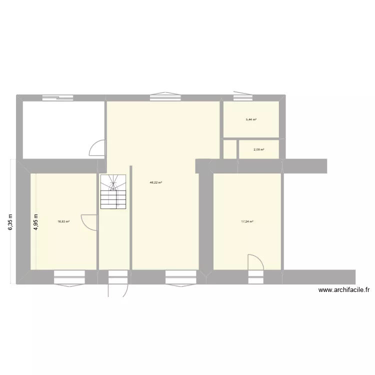 Maison Mamie. Plan de 5  et 88 m²
