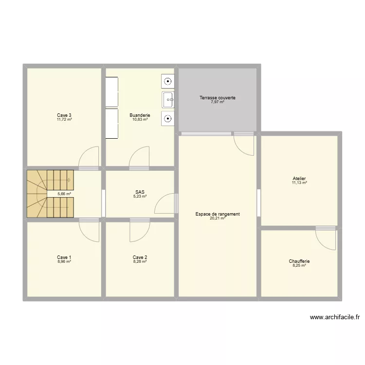 Embourg sous-sol avec meubles. Plan de 