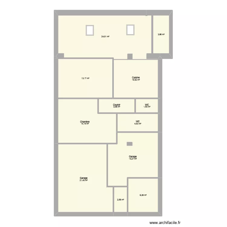 Jospeh de la tour d'auvergne - Garage RDC. Plan de 12 Pièces et 120 m²