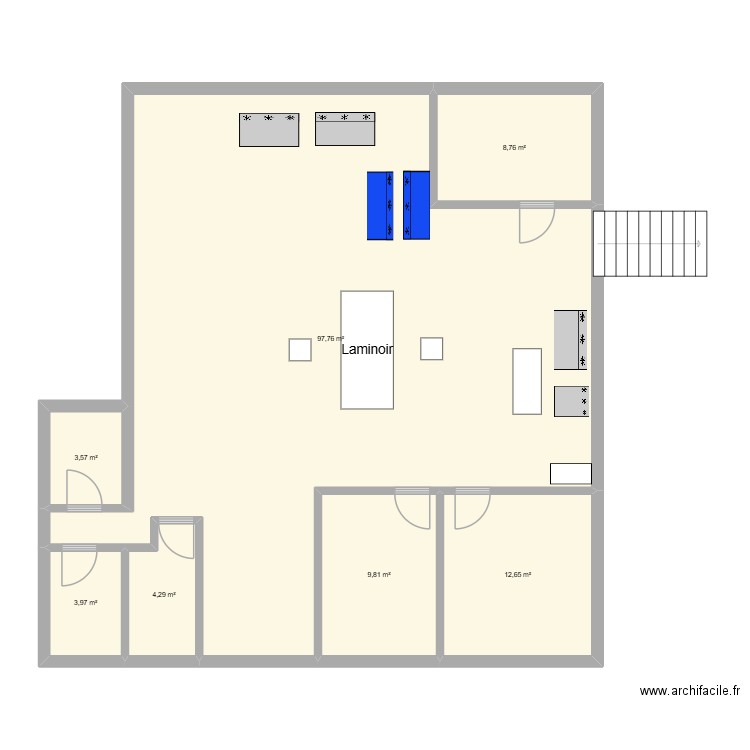 Dusty. Plan de 7 pièces et 141 m2