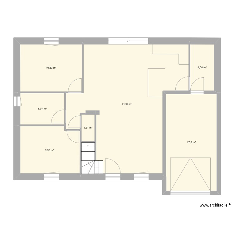 Montsûrs achat. Plan de 7 pièces et 91 m2