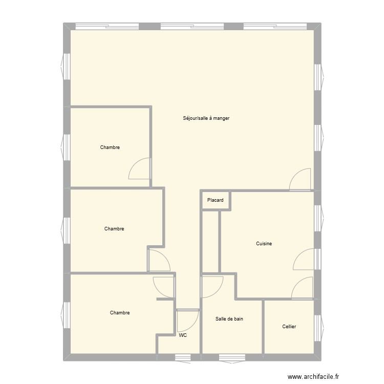 COLLAS. Plan de 9 pièces et 109 m2