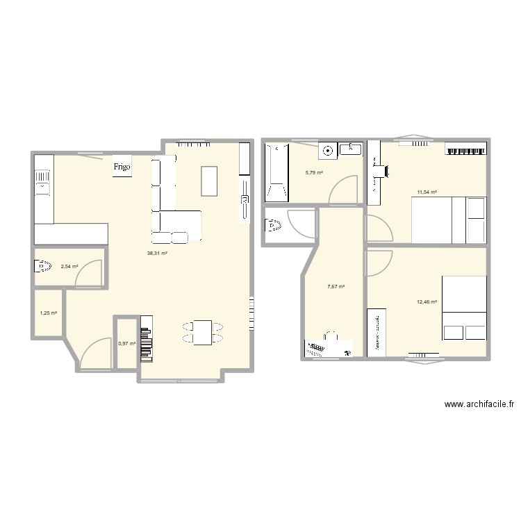 Chem Fonruche. Plan de 8 pièces et 81 m2