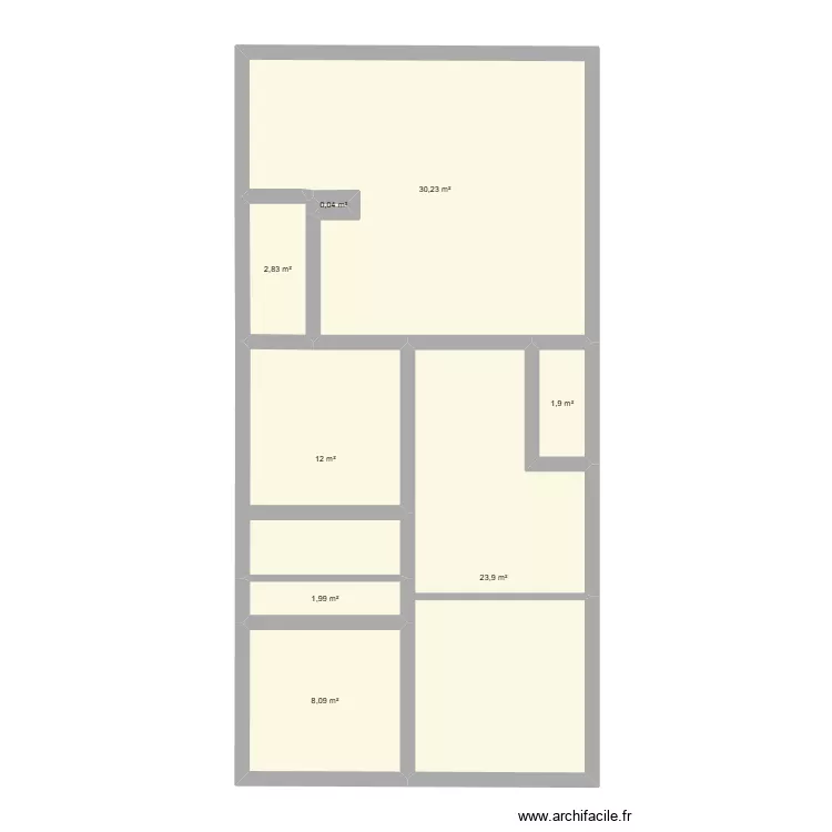 jojo. Plan de 8 pièces et 81 m²