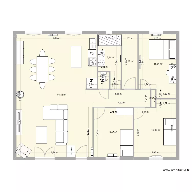 rez de chauss&eacute;e. Plan de 8 pièces et 94 m²