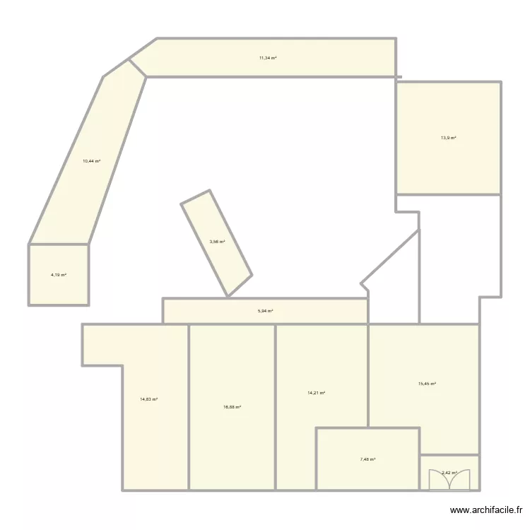Jardiland Bergerac. Plan de 12 Pièces et 121 m² Jardiland Bergerac. Plan de 12 Pièces et 121 m²