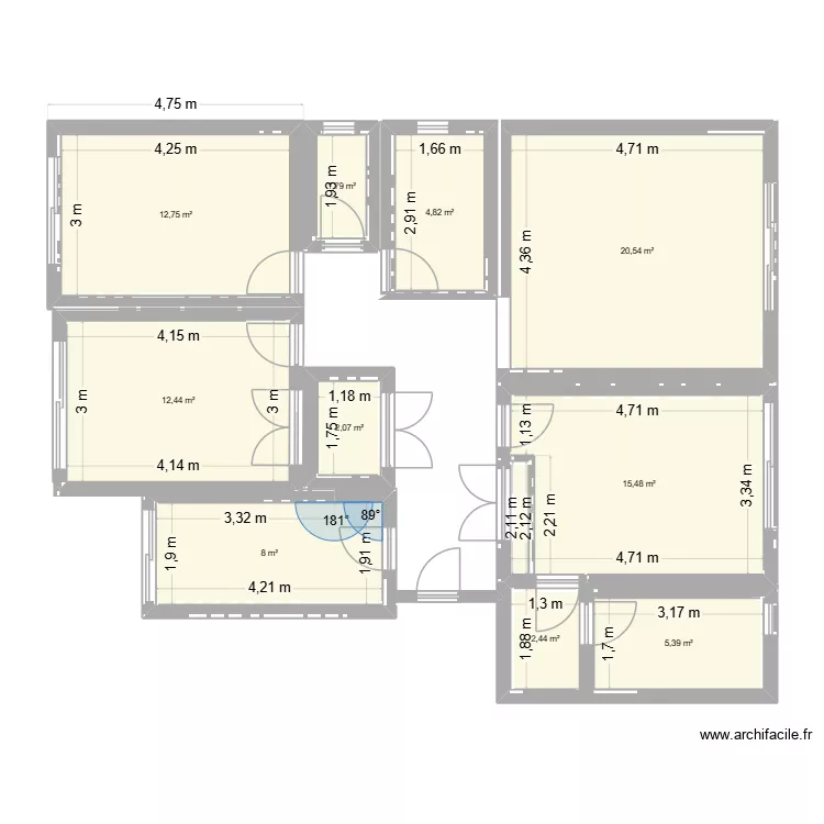 Collines. Plan de 10 Pièces et 86 m²