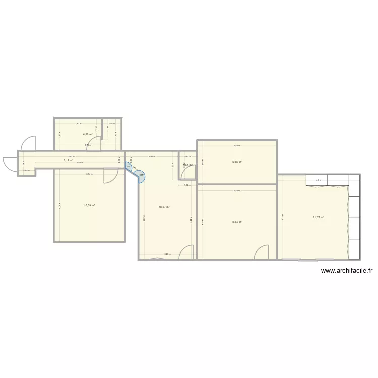 SCILUNACH RDC. Plan de 8  et 100 m²