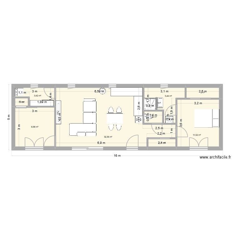 MAISON EN I. Plan de 9 pièces et 67 m2