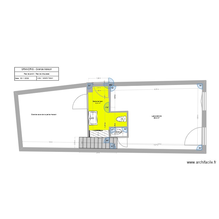Grande maison - RDC. Plan de 7 pièces et 137 m2